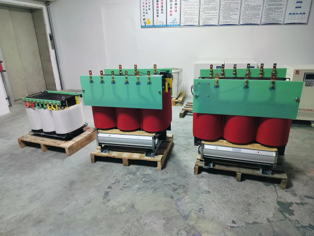 镶黄KS11-1000KVA矿用变压器